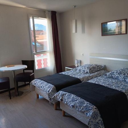 Studio 24M2 Au 4Eme Etage Ascenseur A Cote De La Gare Sncf Lourdes Buitenkant foto